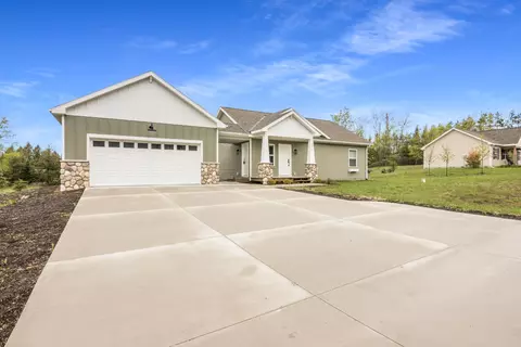 8516 S Olivia #LOT : 23, Maple City, MI 49664