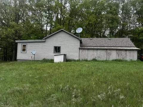 8492 N Sheridan, Edmore, MI 48829