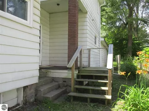218 S Jeffery, Ithaca, MI 48847 photo 3