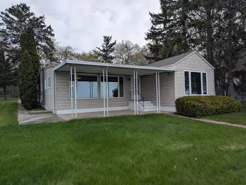 1082 S Sixth, Au Gres, MI 48703
