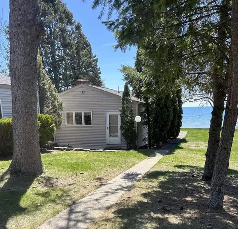 Exterior - 1082 S Sixth, Au Gres, MI 48703 photo 9 of 10