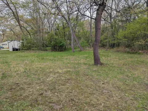 Exterior - 1082 S Sixth, Au Gres, MI 48703 photo 7 of 10