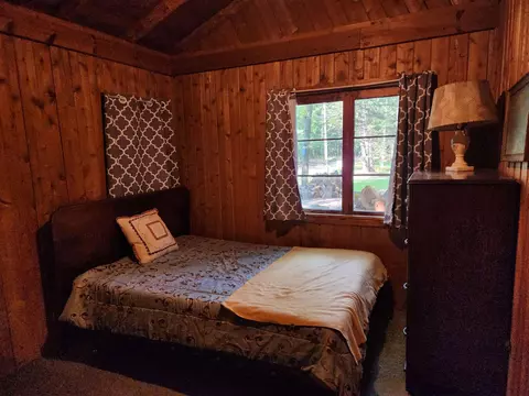 Bedroom - 8152 Beech, Hale, MI 48739 photo 2 of 3