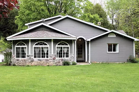 3690 Rau, West Branch, MI 48661