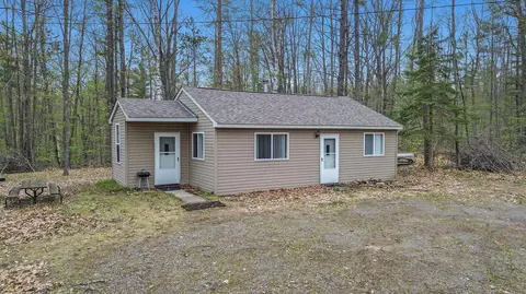 8902 Pickerel Lk, Vanderbilt, MI 49795
