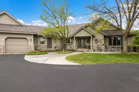 5145 Arrowhead, Williamsburg, MI 49690