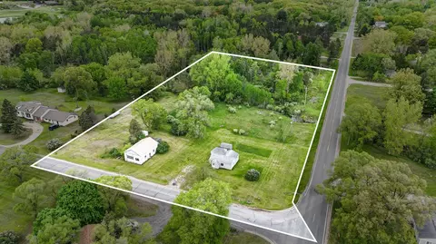 6979 E Airport, Mount Pleasant, MI 48858