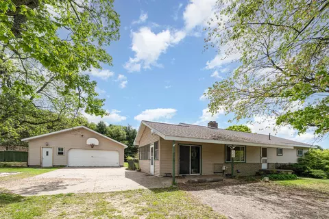 6770 N Crystal, Vestaburg, MI 48891