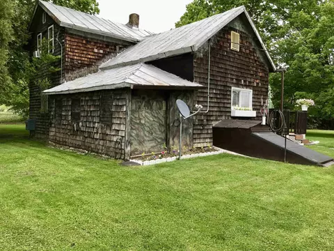 Exterior - 3848 E Stanton, Stanton, MI 48888 photo 26 of 29