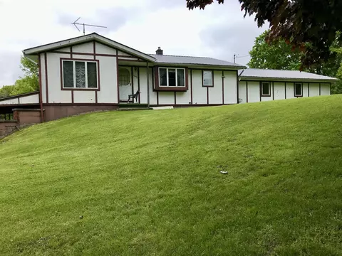 3848 E Stanton, Stanton, MI 48888