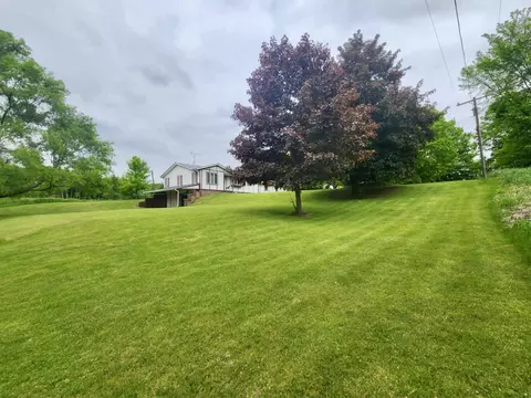 Exterior - 3848 E Stanton, Stanton, MI 48888 photo 7 of 29