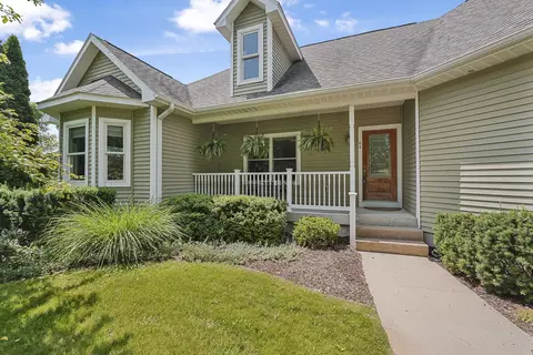 64 Cinnamon, Traverse City, MI 49696