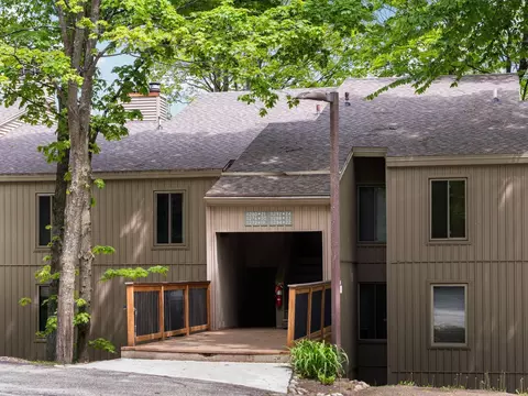 11276 S Cottonwood, Traverse City, MI 49684