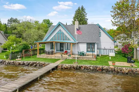 309 S S Lk, Cadillac, MI 49601