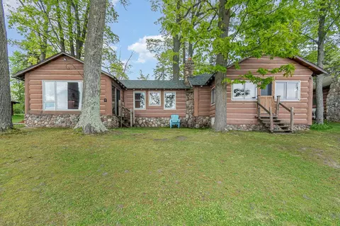 4452 Duesberry, Hale, MI 48739