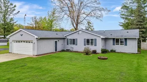 4458 Lakeview, Hale, MI 48739