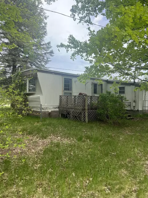 8713 Kingsley, Kingsley, MI 49649