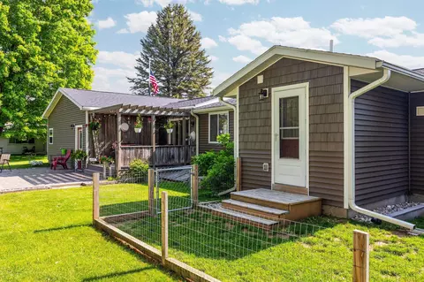 Exterior - 208 S Case, Marion, MI 49665 photo 5 of 15