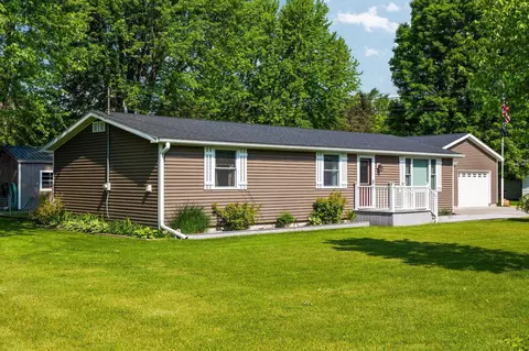 Exterior - 208 S Case, Marion, MI 49665 photo 2 of 15
