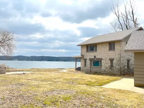 3171 Midway, Onekama, MI 49675