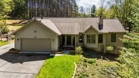 2187 River Highlands, Traverse City, MI 49696
