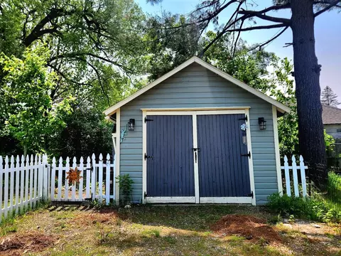 607 Chestnut, Grayling, MI 49738 photo 2