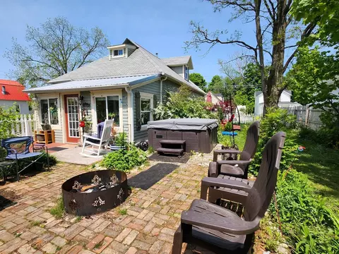 607 Chestnut, Grayling, MI 49738 photo 3