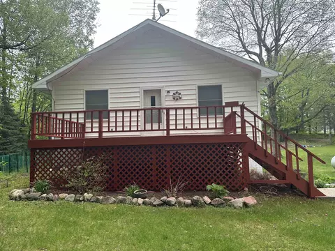 142 Forest, Leroy, MI 49655
