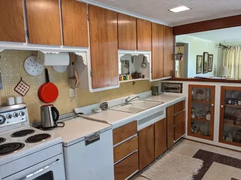 Kitchen - 8162 Beech, Hale, MI 48739 photo 2 of 2
