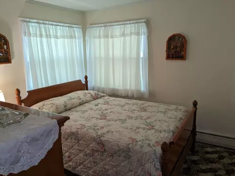 Bedroom - 8162 Beech, Hale, MI 48739 photo 3 of 4