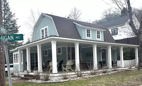 401 Michigan, Frankfort, MI 49635