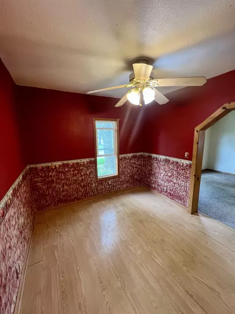 Dining - 823 Pine, Alma, MI 48801 photo 1 of 2