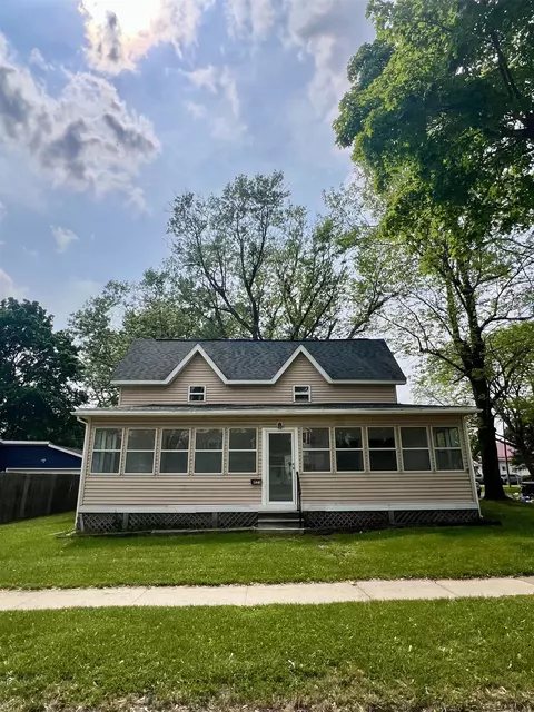 823 Pine, Alma, MI 48801