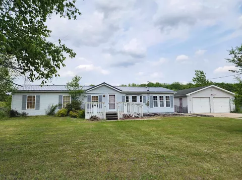 11636 W Madison, Riverdale, MI 48877