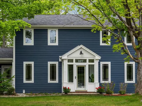 107 Hillcrest, Traverse City, MI 49684