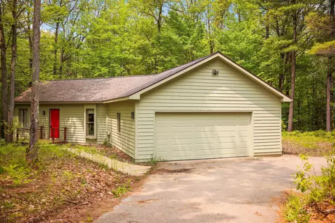 1631 Melody, Interlochen, MI 49643