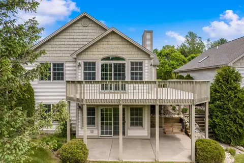 2841 E Crown, Traverse City, MI 49684