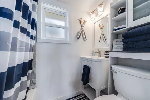 Bath - 4805 Pinellas, Hale, MI 48739 photo 2 of 2