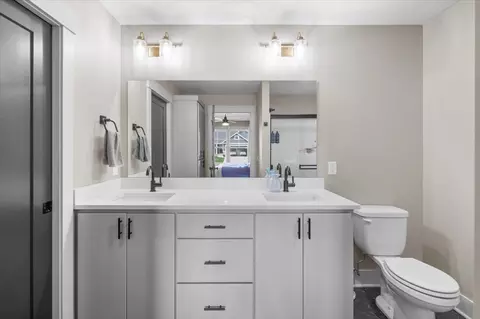 Bath - 11747 Everett, Allendale, MI 49401 photo 1 of 4