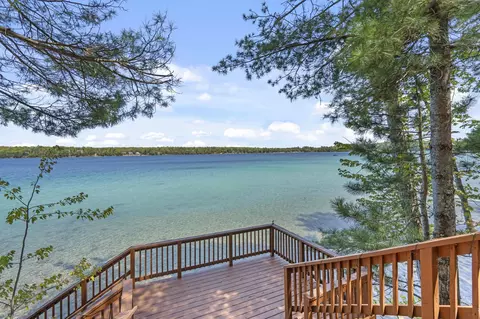 922 W Bear Lake Rd NE, Kalkaska, MI 49646