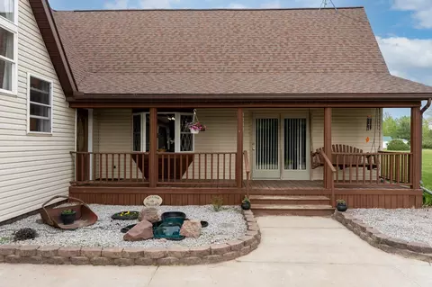 9755 E Deerfield, Shepherd, MI 48883 photo 7