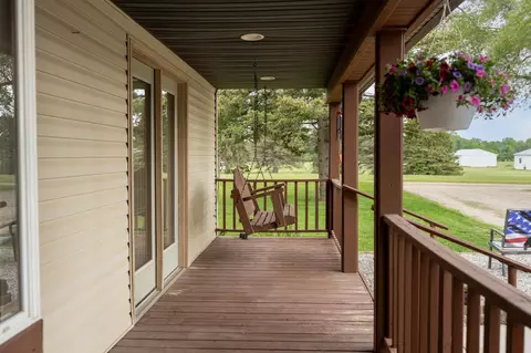 9755 E Deerfield, Shepherd, MI 48883 photo 8