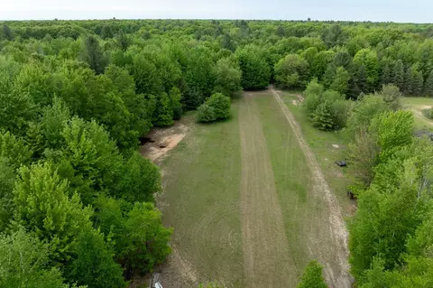 9755 E Deerfield, Shepherd, MI 48883 photo 47