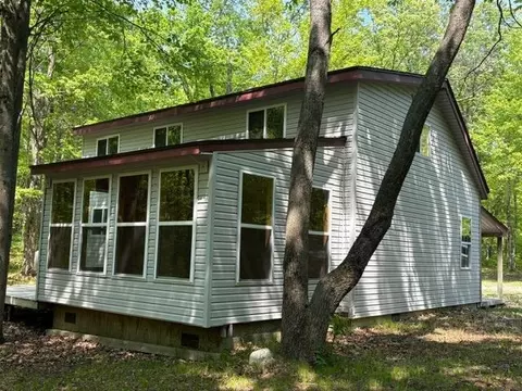 350 Mcmorris, Harrison, MI 48625 photo 4