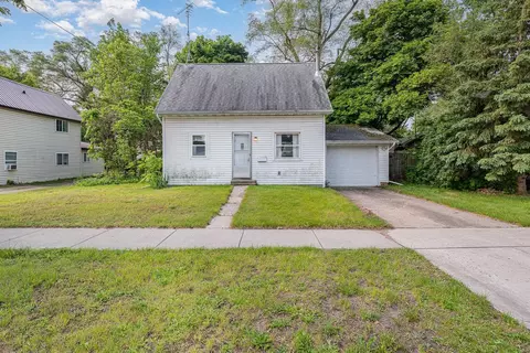 212 Palmer, Mount Pleasant, MI 48858