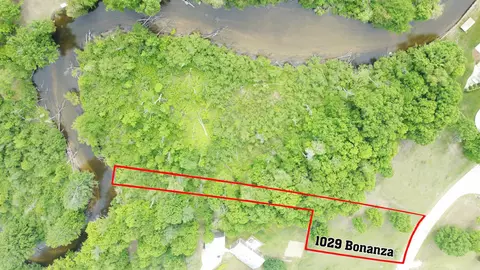 1029 Bonanza, Weidman, MI 48893