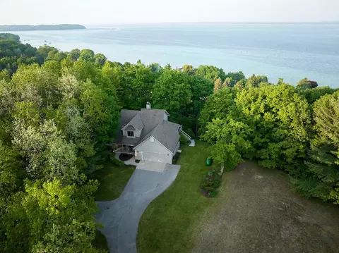 16756 Whispering, Traverse City, MI 49686