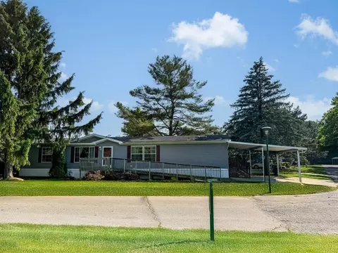12 Parkwood, Saint Louis, MI 48880