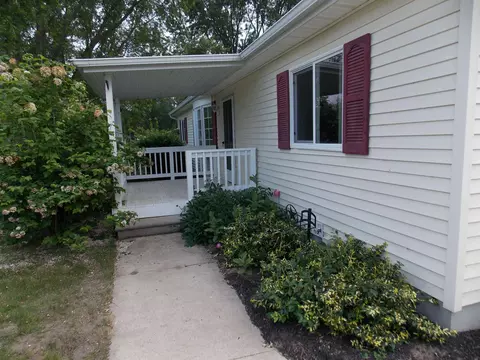 Exterior - 8571 N Seymour, Flushing, MI 48433 photo 3 of 5