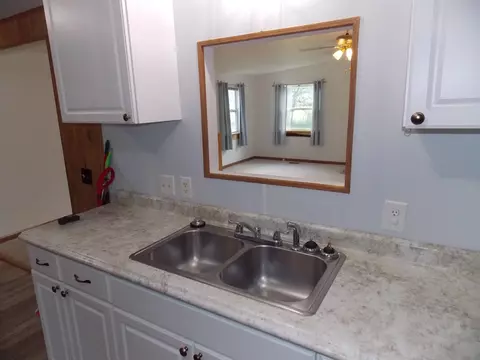 Kitchen - 8571 N Seymour, Flushing, MI 48433 photo 2 of 4